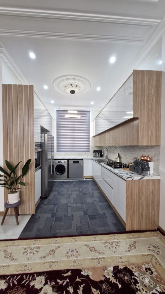 کابینت مدرن با متریال هایگلاس سفید 2 کابینت مدرن با متریال هایگلاس سفید